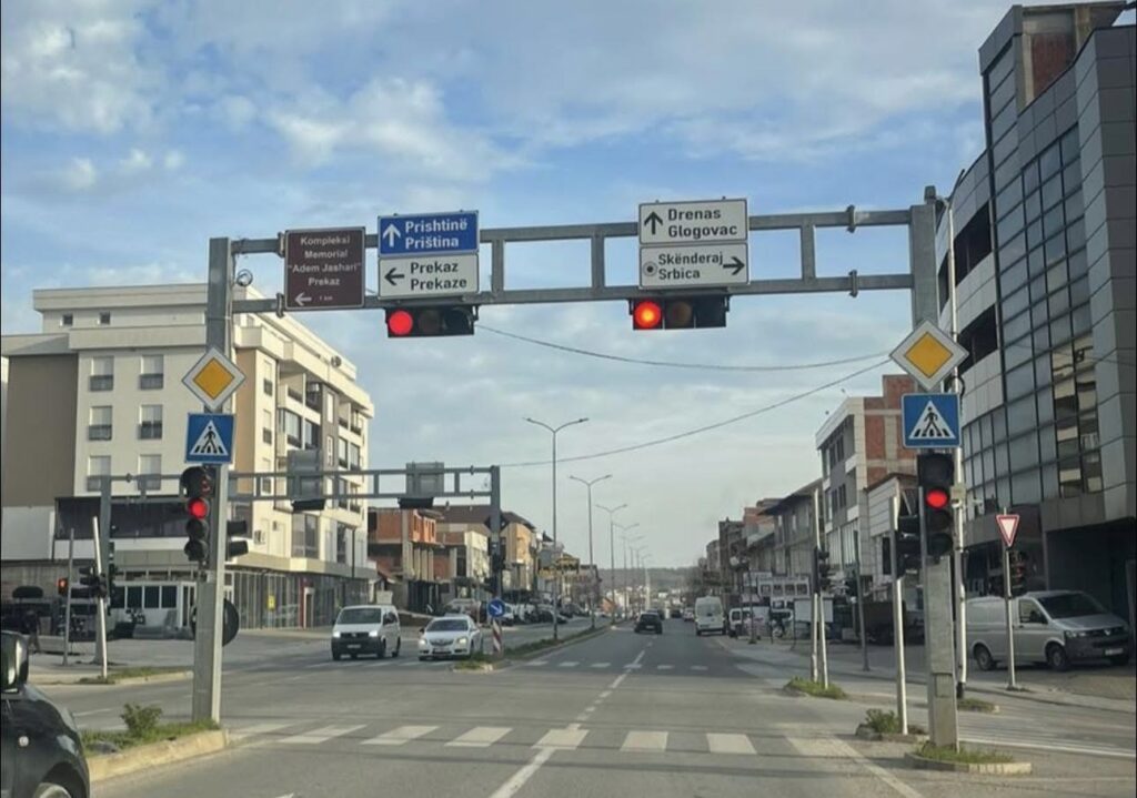 Semaforët në Skenderaj janë rikthyer në funksion pas reagimit të deputetes Ganimete Musliu.