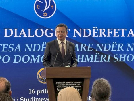 Kurti paralajmëron përpjekjet e jashtme për prishjen e harmonisë fetare në Kosovë