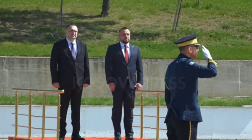 Ministri i Mbrojtjes i Shqipërisë viziton Kosovën për takime të rëndësishme