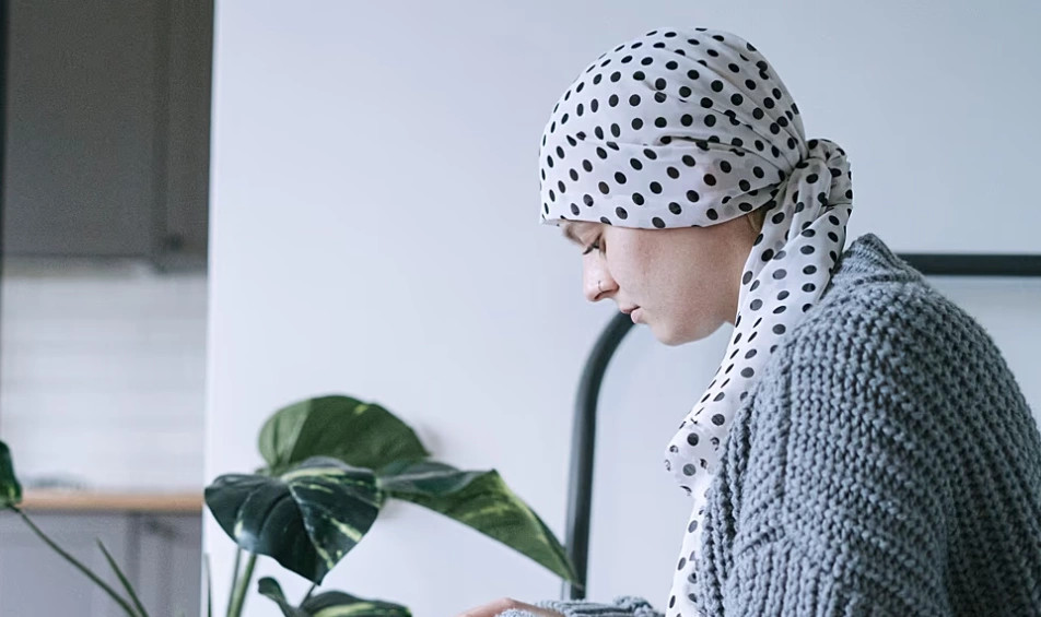 Rritja shqetësuese e kancerit të zorrës së trashë te të rinjtë me nivel të ulët arsimimi