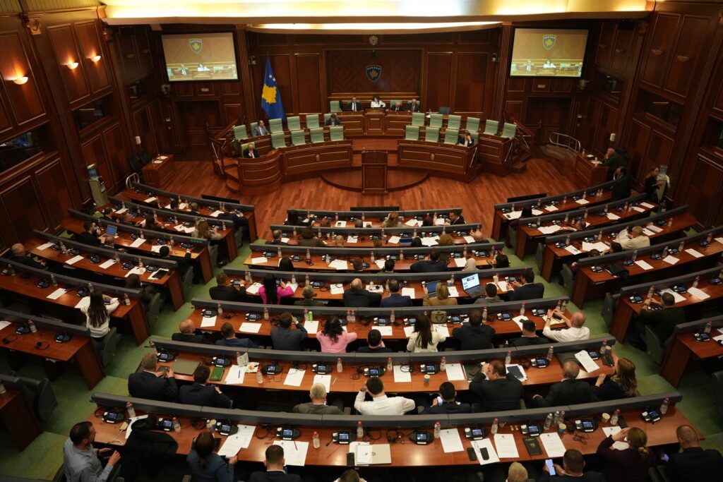 Kuvendi miraton në parim projektligjin për Byronë Shtetërore për konfiskimin e pasurisë