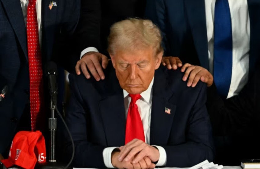 Trump do të lexojë vargje biblike më 21 prill përmes një videomesazhi nga Zyra Ovale.