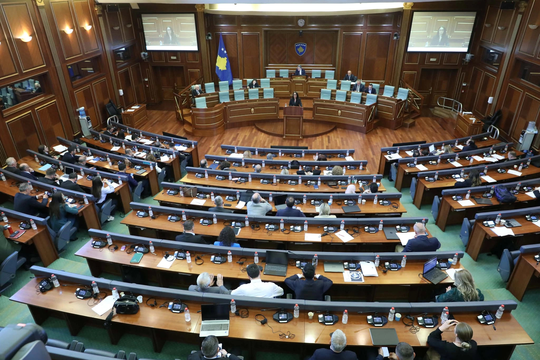 Kriza energjetike çon në seancë të jashtëzakonshme në Kuvendin e Kosovës