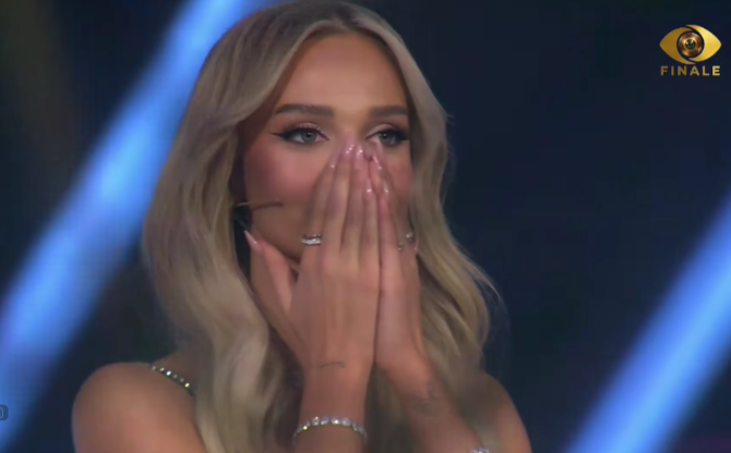 Selin Bollati feston fitoren e Big Brother dhe ironizon miqtë e vjetër