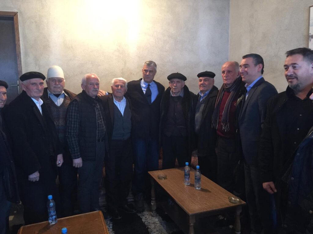 Deputetët e VV-së Adnan Rrustemi dhe Hysen Durmishi distancohen nga deklarata e Fatos Gecit për ish-presidentin Hashim Thaçi.