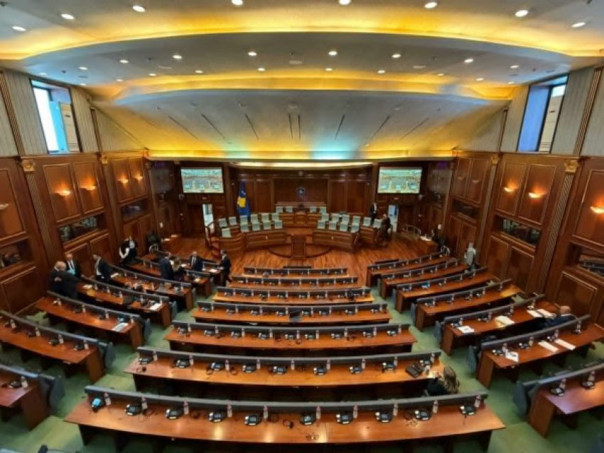 Kuvendi i Kosovës miraton në lexim të dytë Projektligjin për Shtetësinë me 69 vota për dhe 2 kundër.