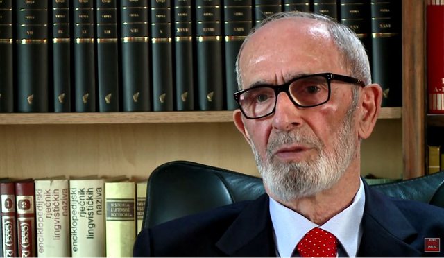 Akademia e Shkencave dhe Arteve të Kosovës ngushëllon familjen e Rexhep Qoses pas vdekjes së tij në moshën 89-vjeçare.