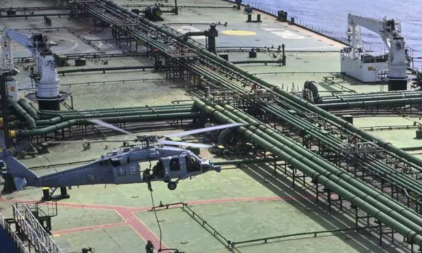 SHBA ndalon anijen iraniane në Oqeanin Indian, tensionet rriten