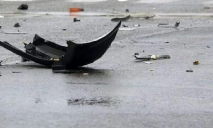 Aksident tragjik në Kavajë, këmbësori humb jetën në vend