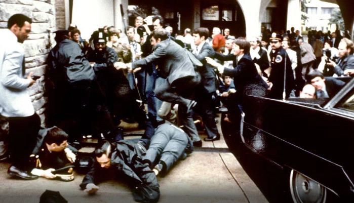 Sulmi i së shtunës në hotelin historik ku u qëllua Reagan