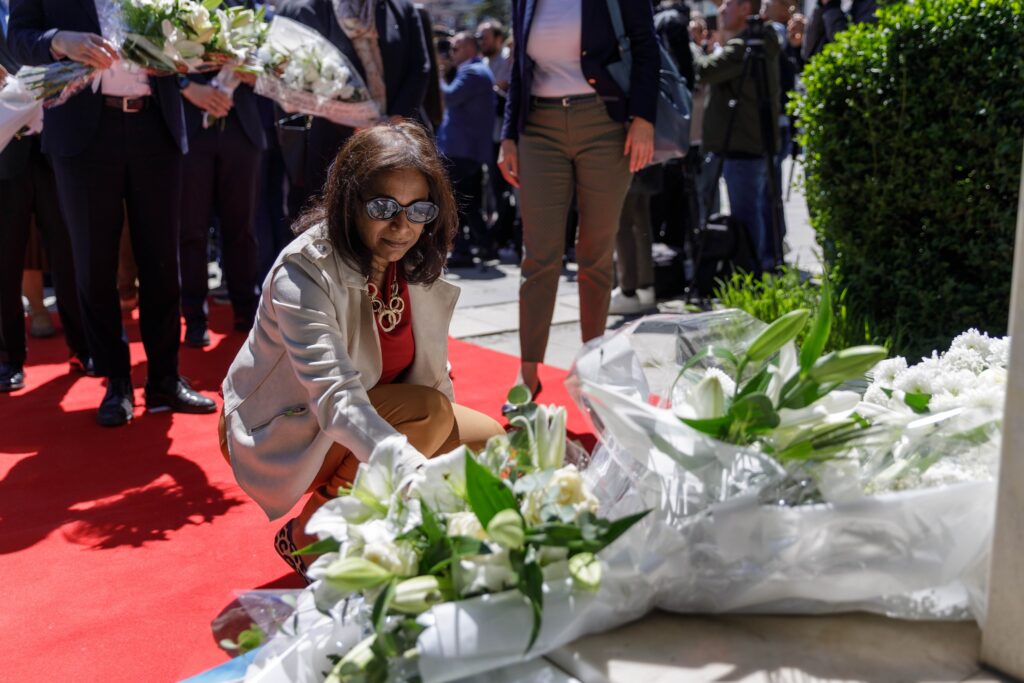 Anu Prattipati nderon të zhdukurit e luftës në Kosovë dhe kërkon drejtësi për familjet