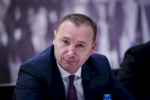 Puçi Kushtetues në Votimin për Presidentin e Kosovës: Zemaj Reagon Ashpër