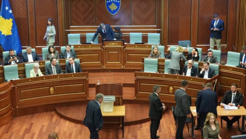 Afati i fundit për zgjedhjen e presidentit të Kosovës skadon sonte