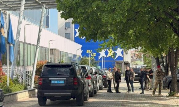 Vizitë e rëndësishme e Komitetit Ushtarak të NATO-s në Kosovë, paralajmërime për ndërprerje trafiku