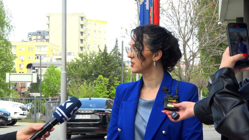 Feride Rushiti në garë për presidente, thirrje për deputetët të shmangin krizën