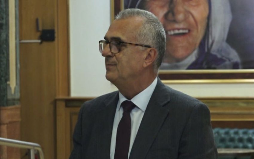 Polemika për Kushtetutën dhe zgjedhjen e presidentit në Kuvendin e Kosovës