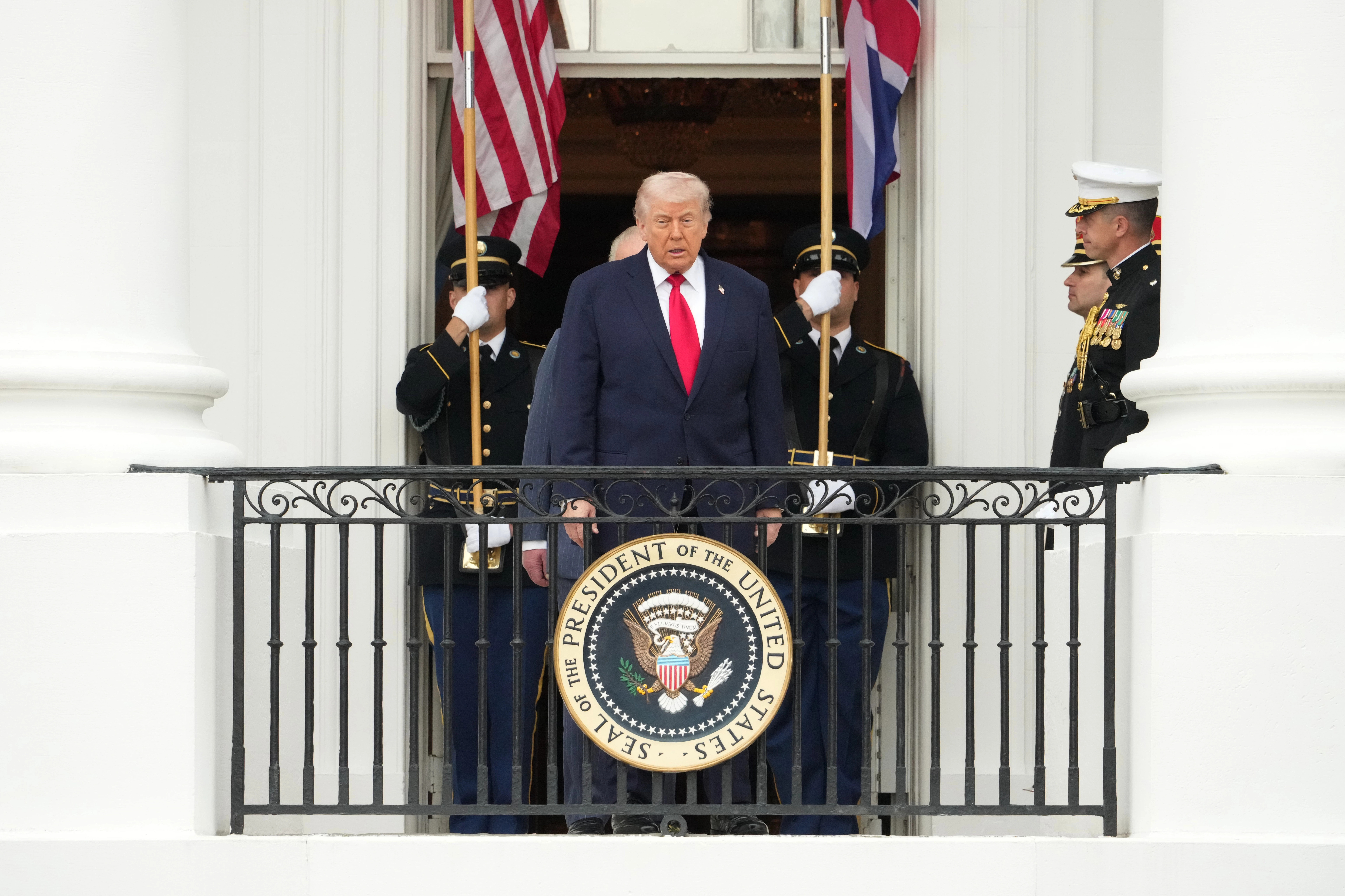 Trump paralajmëron zgjerimin e bllokadës ndaj porteve iraniane për të detyruar Teheranin