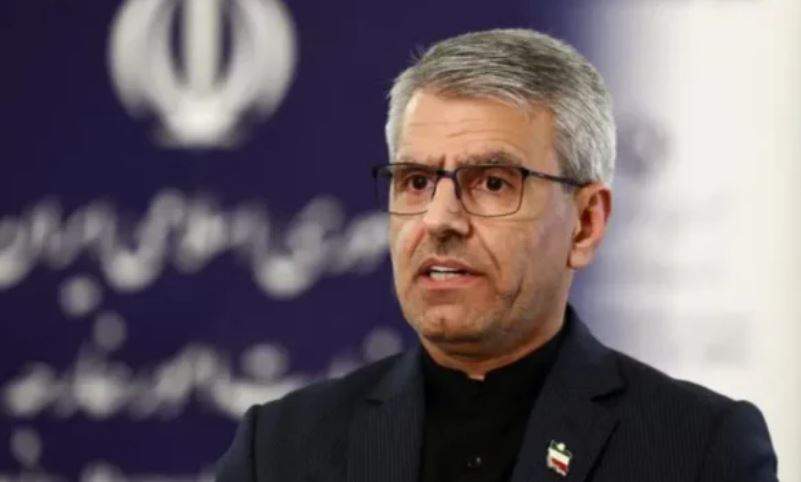 Tensioni në Ngushticën e Hormuzit: Irani paralajmëron sulm ndaj çdo ushtrie të huaj