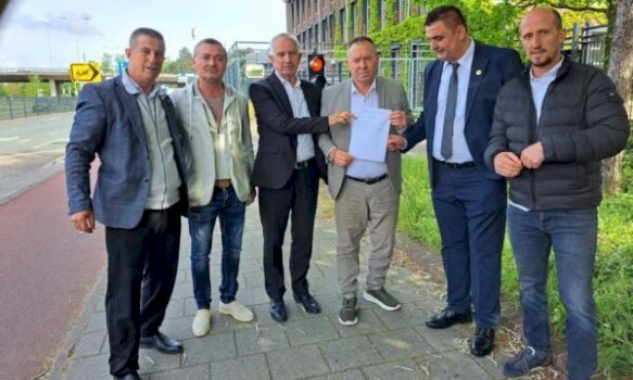 OVL-UÇK dorëzon në Gjykatën Speciale peticionin me 200 mijë nënshkrime në mbrojtje të ish-krerëve të UÇK-së.