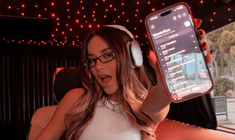 Tayna sjell albumin “Genesis” që përmbledh çdo anë të saj