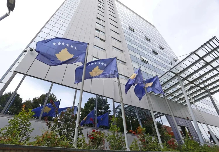 Ministria e Drejtësisë kundërshton akuzat për shkelje ligjore në rekrutimet e fundit