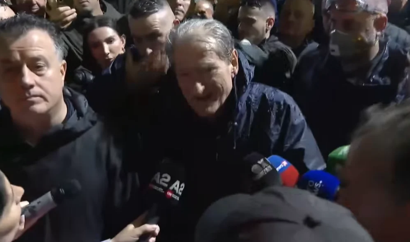 Përplasjet pas tubimit të PD-së: Berisha paralajmëron përgjigje ndaj policisë