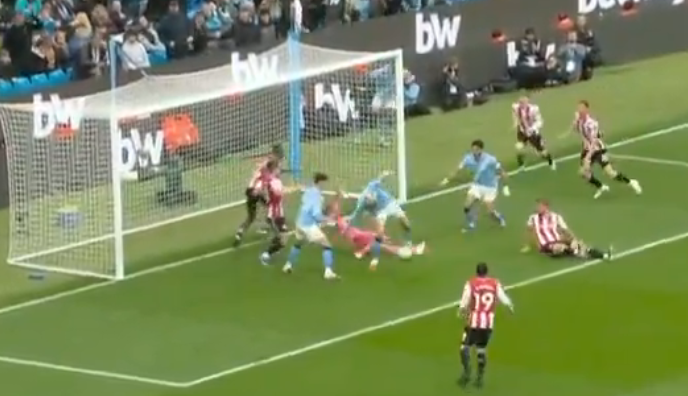 Haaland dyfishon epërsinë e Manchester City ndaj Brentford