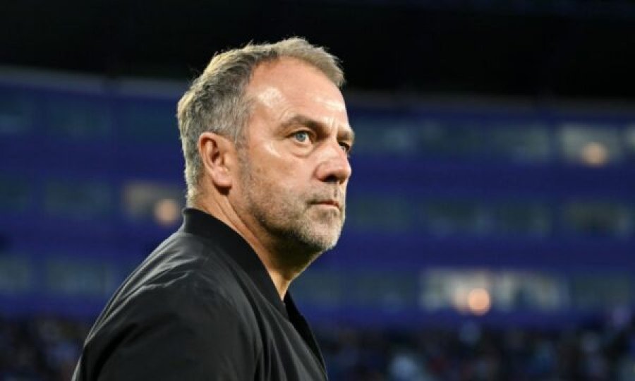Trajneri i Barcelonës, Hansi Flick, humbi babanë vetëm pak orë para “El Clasicos” dhe do të drejtojë skuadrën në ndeshje.