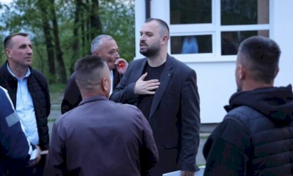 Rifat Stojkaj vdiq në një vetaksident trafiku në fshatin Lloqan të Deçanit rreth orës 01:40.