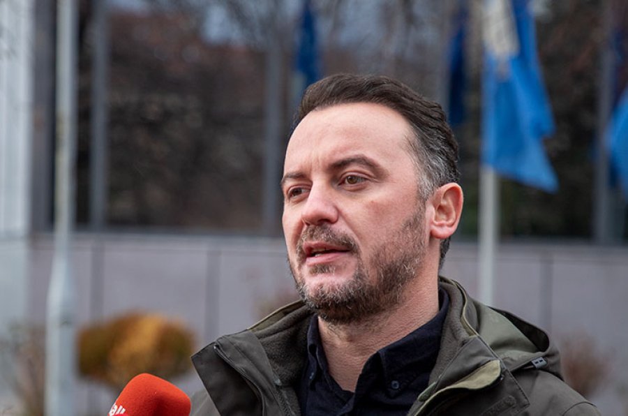 Molliqaj dhe PSD kritikojnë ashpër rikthimin e Vjosa Osmanit në LDK: “Një mashtrim dhe trampolinë për pushtet”