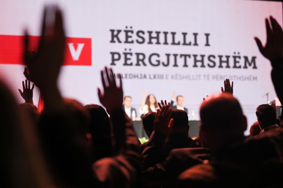 Vetëvendosje ka publikuar listën e plotë me 110 kandidatë për deputetë për zgjedhjet e 7 qershorit, me Albin Kurtin në krye.