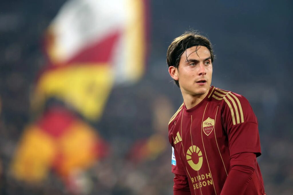 Dybala zgjedh të qëndrojë në Romë, refuzon ofertat e tjera