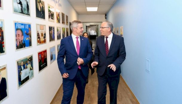 Takimi i Bedri Hamzës me ambasadorin britanik për zgjedhjet e qershorit