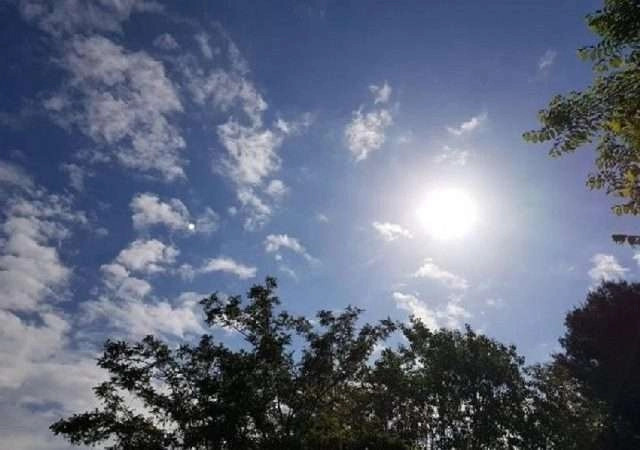 Fundjava sjell mot kryesisht të vranët me riga shiu dhe rrufe në zona të kufizuara