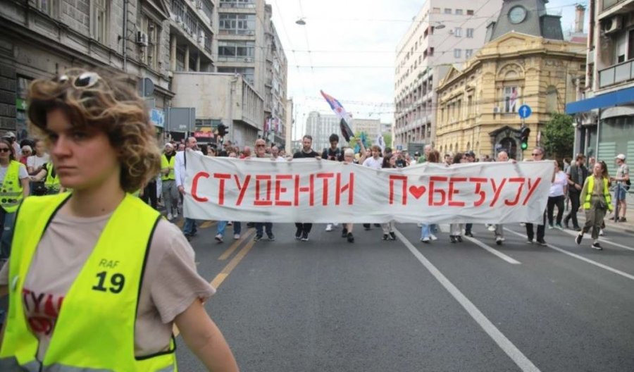 Memorandumi i studentëve serbë për Kosovën konfirmohet si vazhdimësi e nacionalizmit të SANU-së dhe Sheshelit sipas profesorit Ivan Videnoviq.