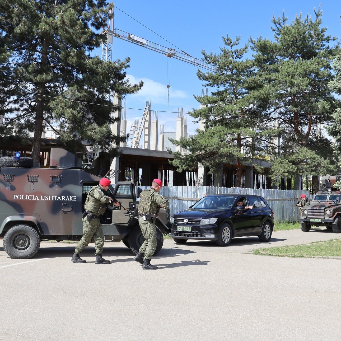 FSK forcon Policinë Ushtarake me trajnime të avancuara së bashku me Kroacinë