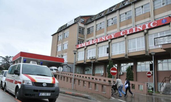 Mentor Zejnullahu është zyrtarisht emëruar drejtor i QKUK-së, ndërsa Besim Muzaqi dhe Ilir Hamdiu drejtorë të spitaleve në Vushtrri dhe Ferizaj.