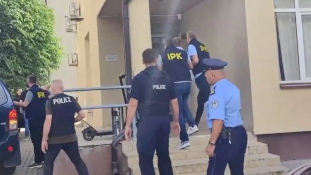 Inspektori komunal sulmohet gjatë detyrës në Prishtinë, të dyshuarit në arrati