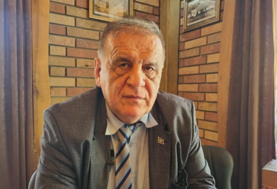 Përgjegjësia shqiptare pas protestave për gjuhën në Shkup