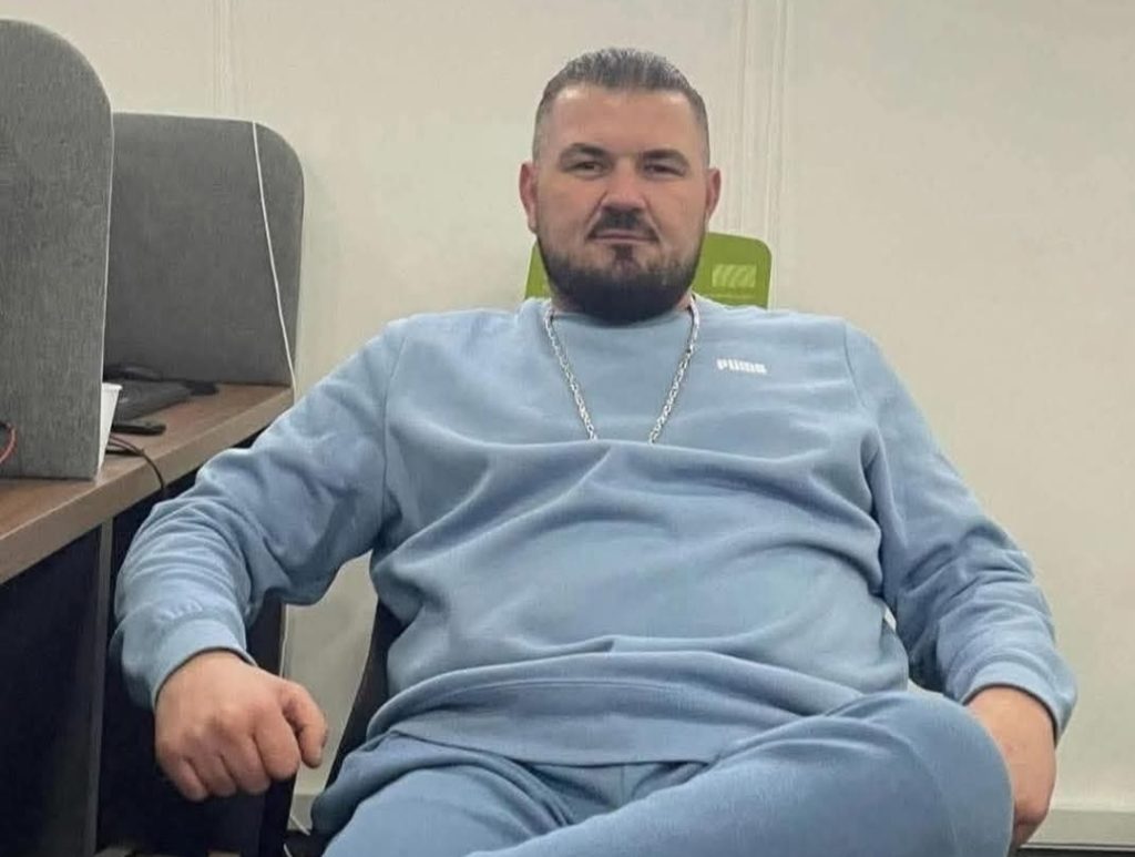 Vdes Kastriot Cimili, i aksidentuari në Smrekonicë, pas 11 ditësh në QKUK.