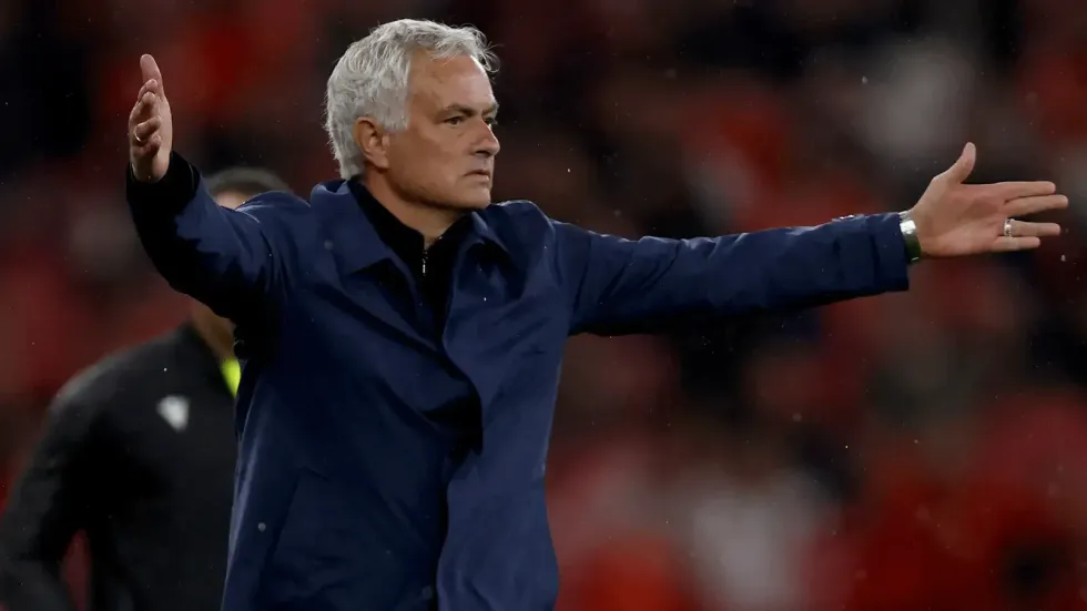 Si Mourinho formoi Kumbullën: truket, mbështetja dhe sfidat e një mbrojtësi shqiptar
