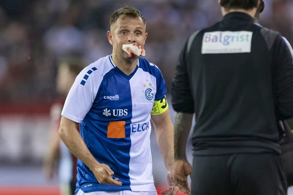 Abrashi i gjakosur, por hero i Grasshoppers për mbijetesën në elitë
