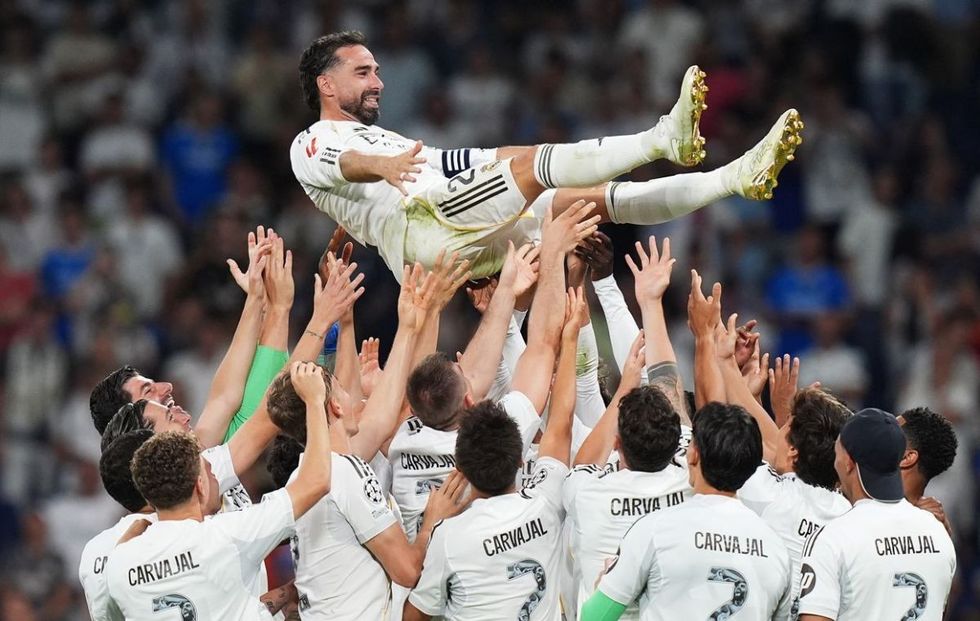 Një epokë mbyllet në Bernabéu: Carvajal largohet me emocione të thella
