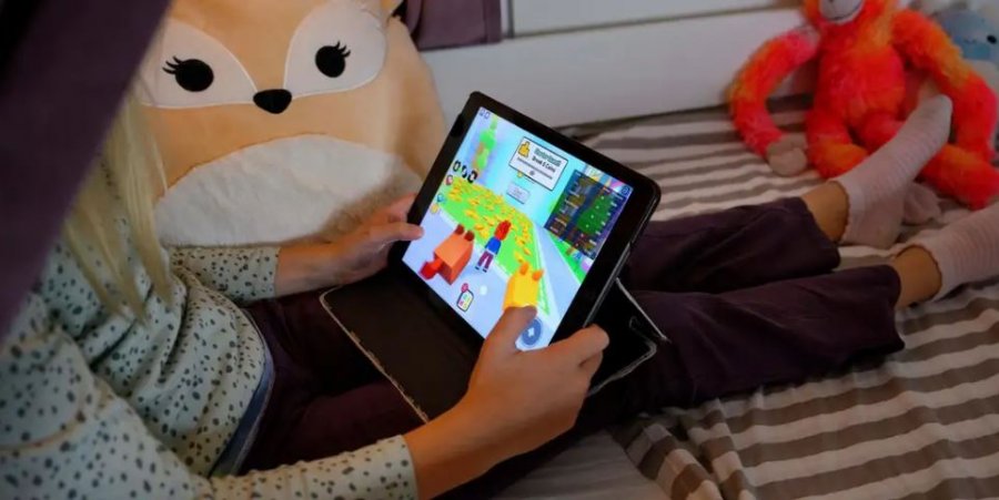 Roblox në Kosovë: Argëtim apo sfidë për sigurinë e fëmijëve?