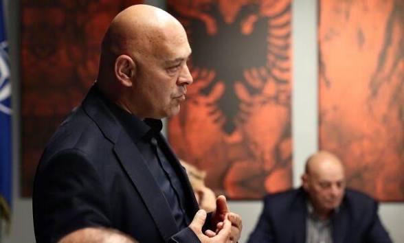 Si po izolohet truri i Kosovës nga linçimet në rrjetet sociale?