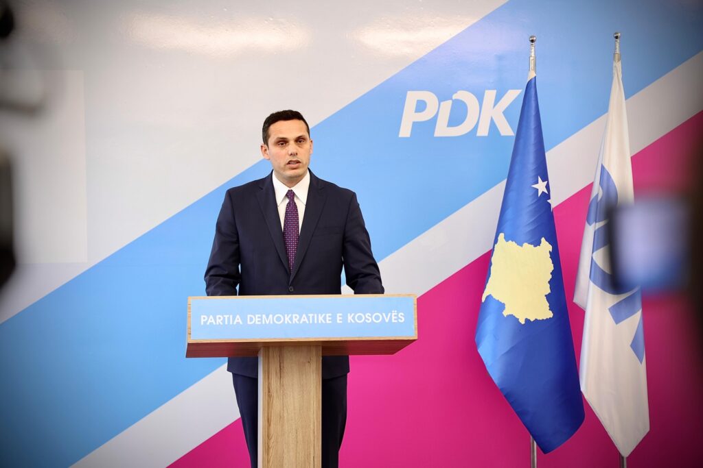 Qeveria ndan 2 milionë euro për mërgatën vetëm 12 ditë para zgjedhjeve, akuza për keqpërdorim