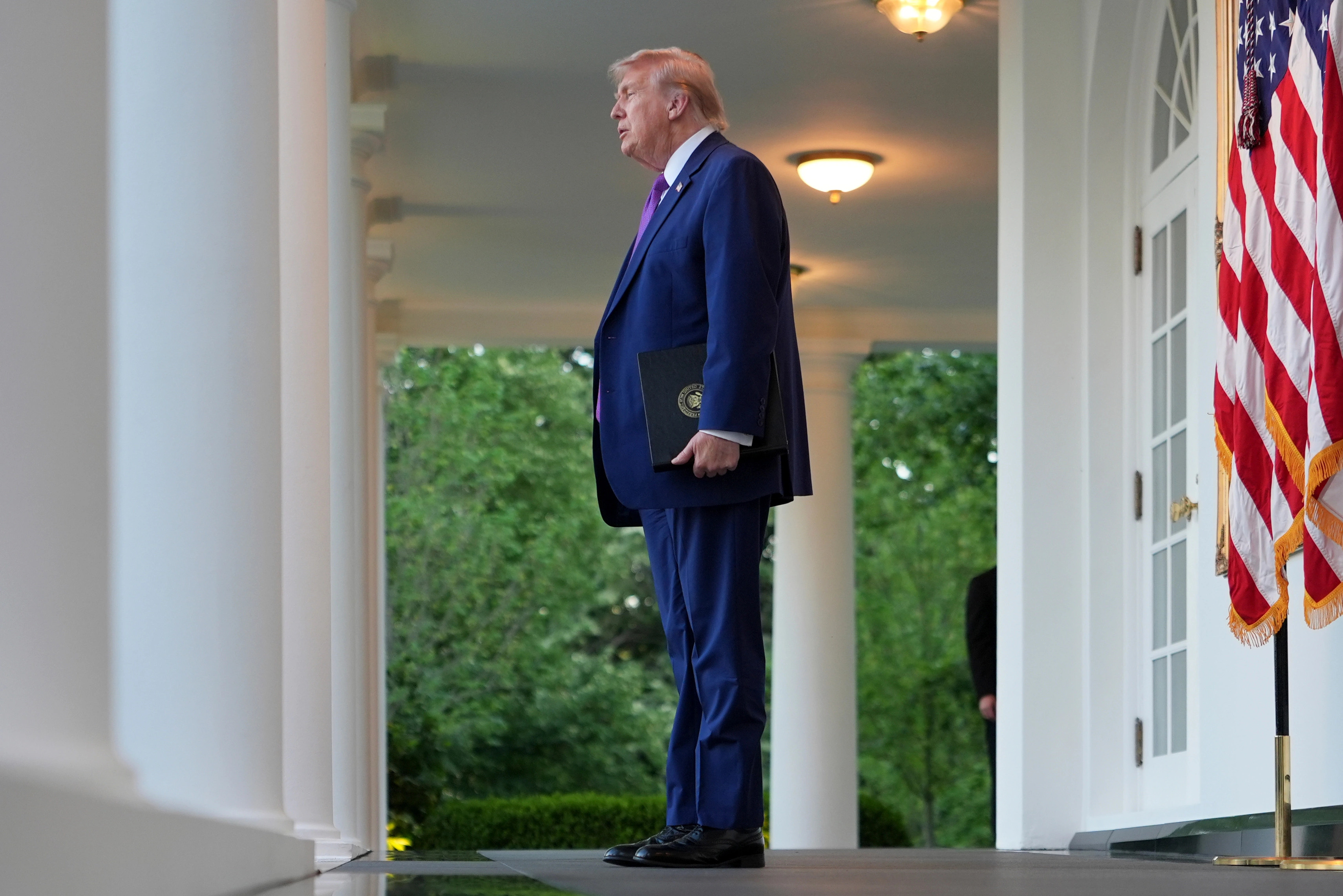 Trump ndryshon vendin e takimit të kabinetit për diskutimet vendimtare mbi Iranin