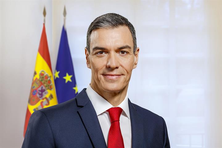 Policia spanjolle bastis selinë e Partisë Socialiste në Madrid për çështjen Leire Díez dhe përfshirjen e ish-presidentit të një kompanie shtetërore, Vicente Fernández.