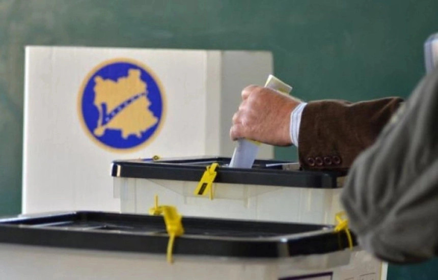 Fushata zgjedhore në Kosovë hyn në ditën e tretë me tubime në qytete të ndryshme