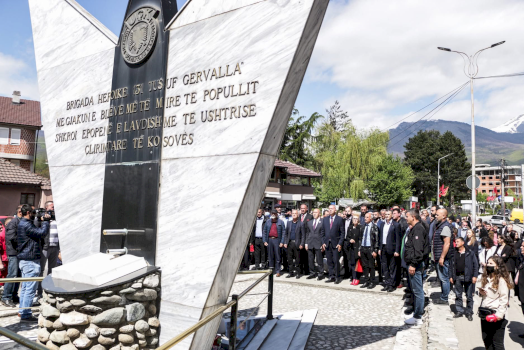 Kujtesa e gjallë e dëshmorëve të Deçanit, burim frymëzimi për lirinë e Kosovës